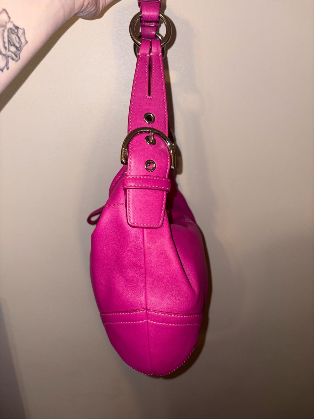 Coach Vibrant Pink Leather Shoulder Bag - Picture 3 of 8